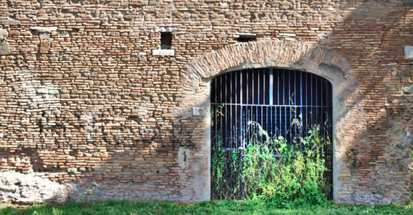 Mausoleo di Campo Barbarico. Progetti